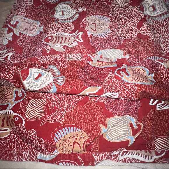 Bishop Street Hawaiian Shirt Size Small Men red white fish coral tropical unique - Picture 6 of 6
